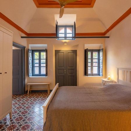 St.Mammas Traditional Apartment Mesaria Exterior foto