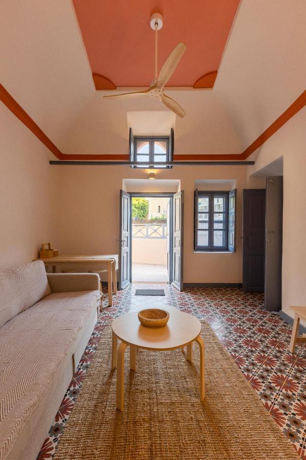 St.Mammas Traditional Apartment Mesaria Exterior foto