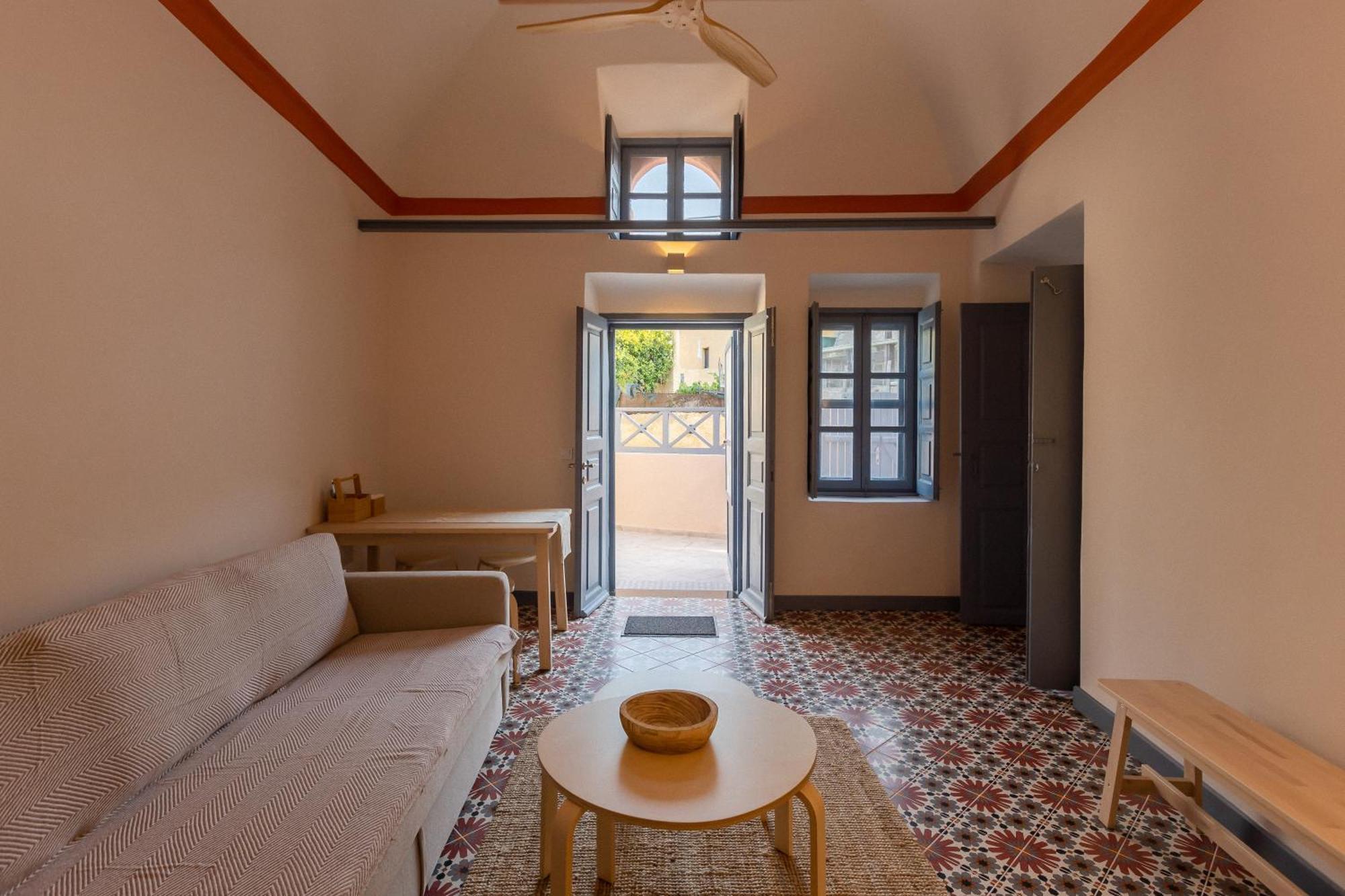 St.Mammas Traditional Apartment Mesaria Exterior foto